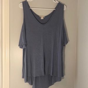 Moon Kiss cold shoulder short sleeve top